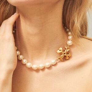 Tory Burch Elegant Gold and Cream Pearl Necklace
